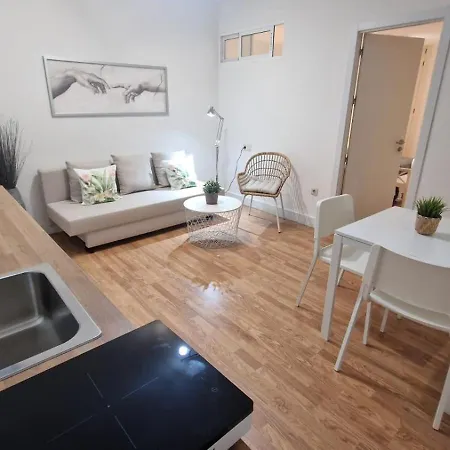 Limonar Deluxe Apartment *