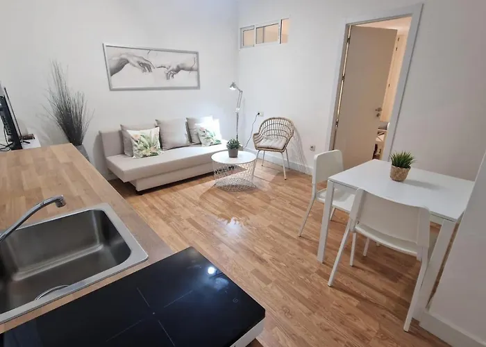Limonar Deluxe Apartment *