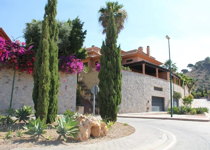 Limonar Deluxe Apartment
